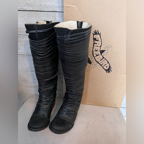 Freebird By Steven - Logan - NEW with box - Size 6 - Picture 2 of 5
